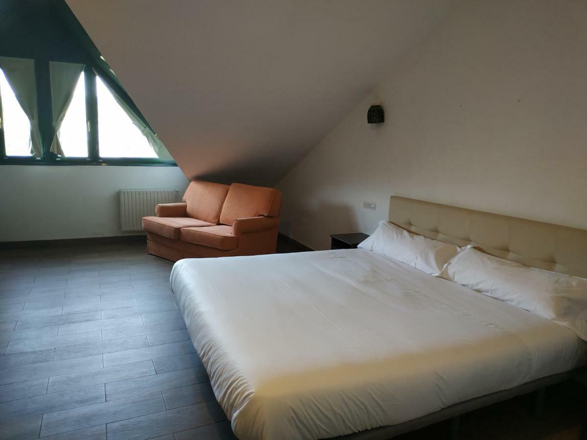 Sabiñanigo Camp&hotel 2*